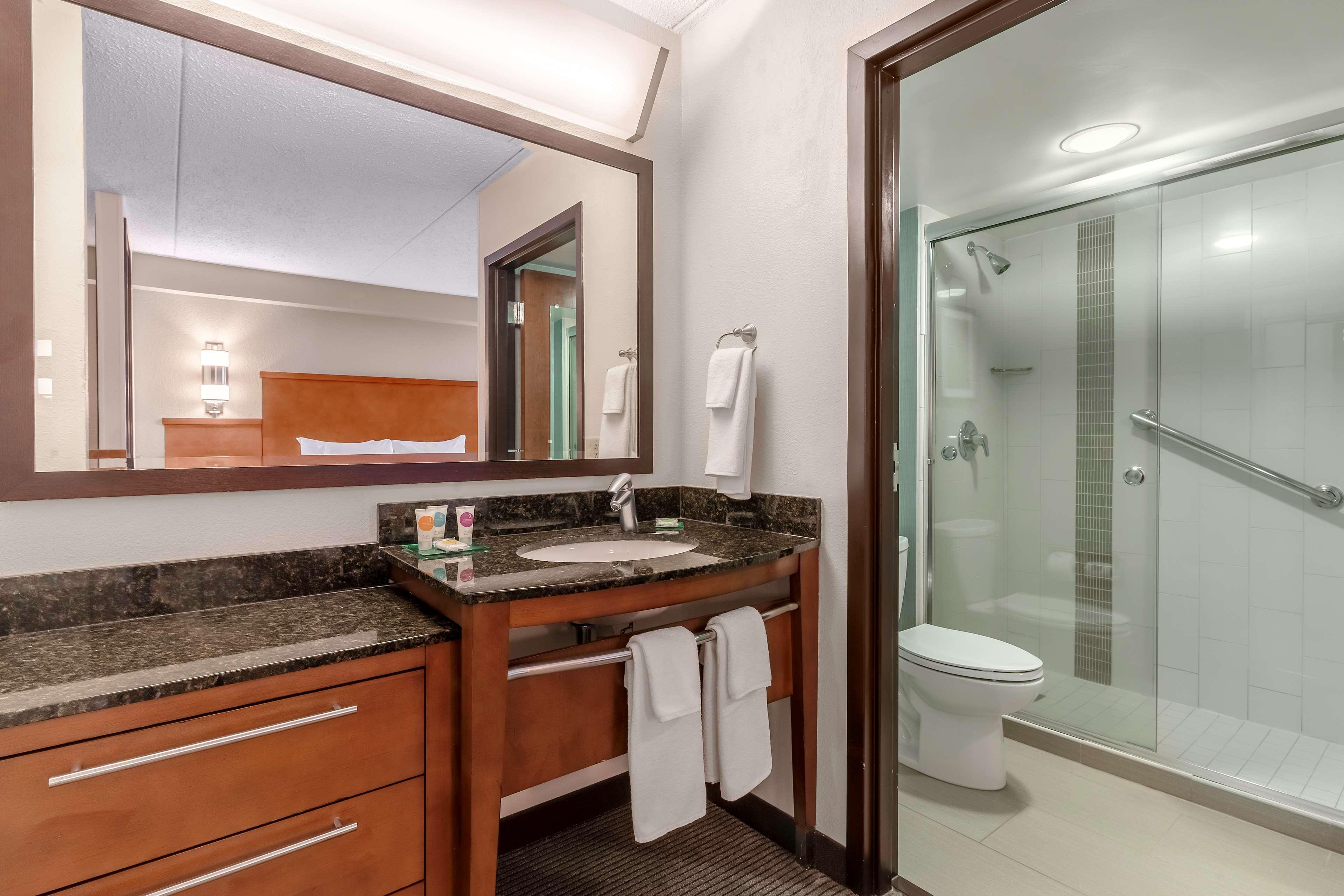 Hyatt Place Charlotte Airport Billy Graham Parkway מראה חיצוני תמונה