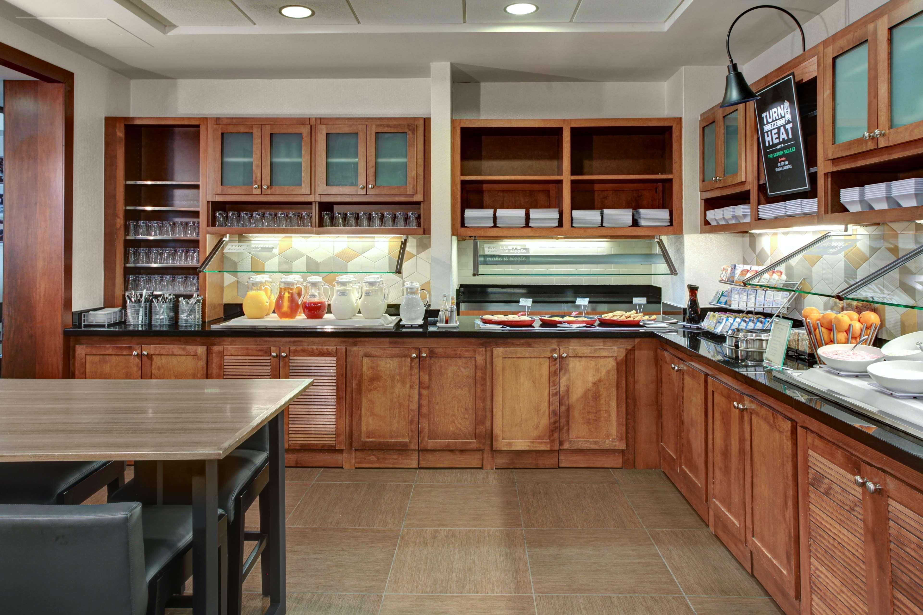 Hyatt Place Charlotte Airport Billy Graham Parkway מראה חיצוני תמונה