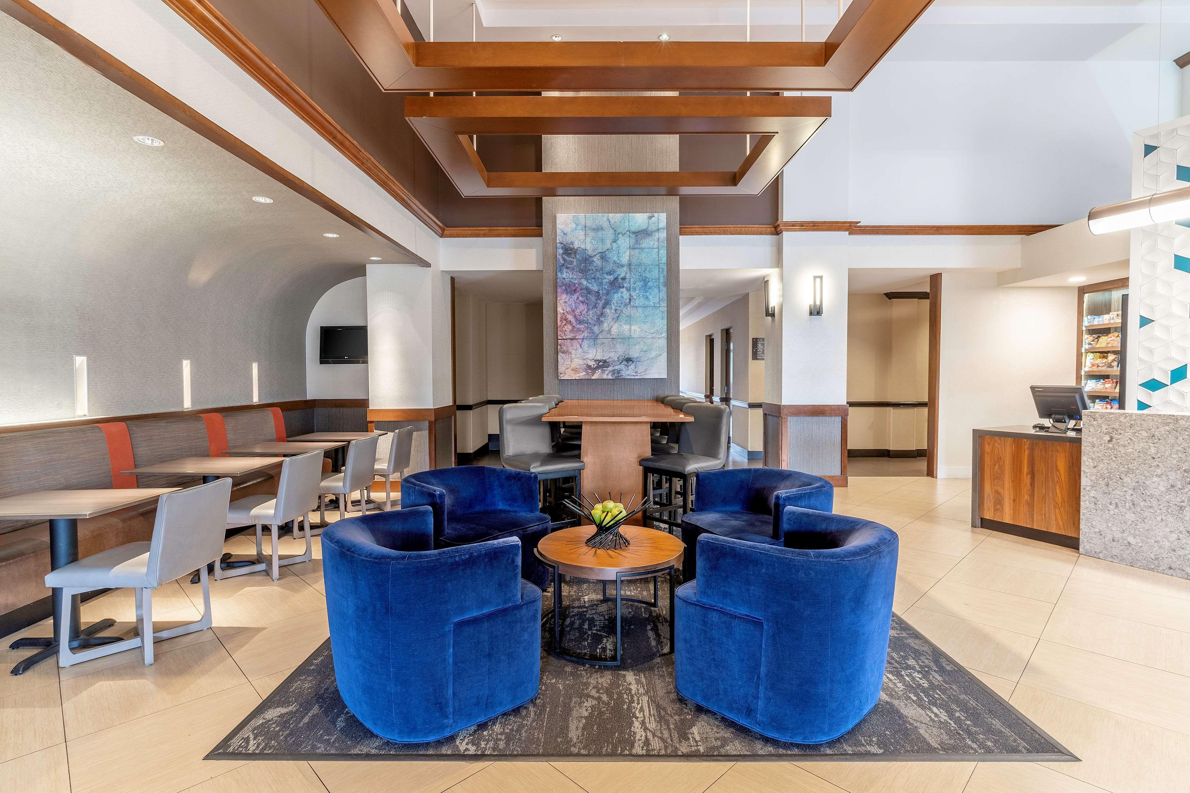 Hyatt Place Charlotte Airport Billy Graham Parkway מראה חיצוני תמונה