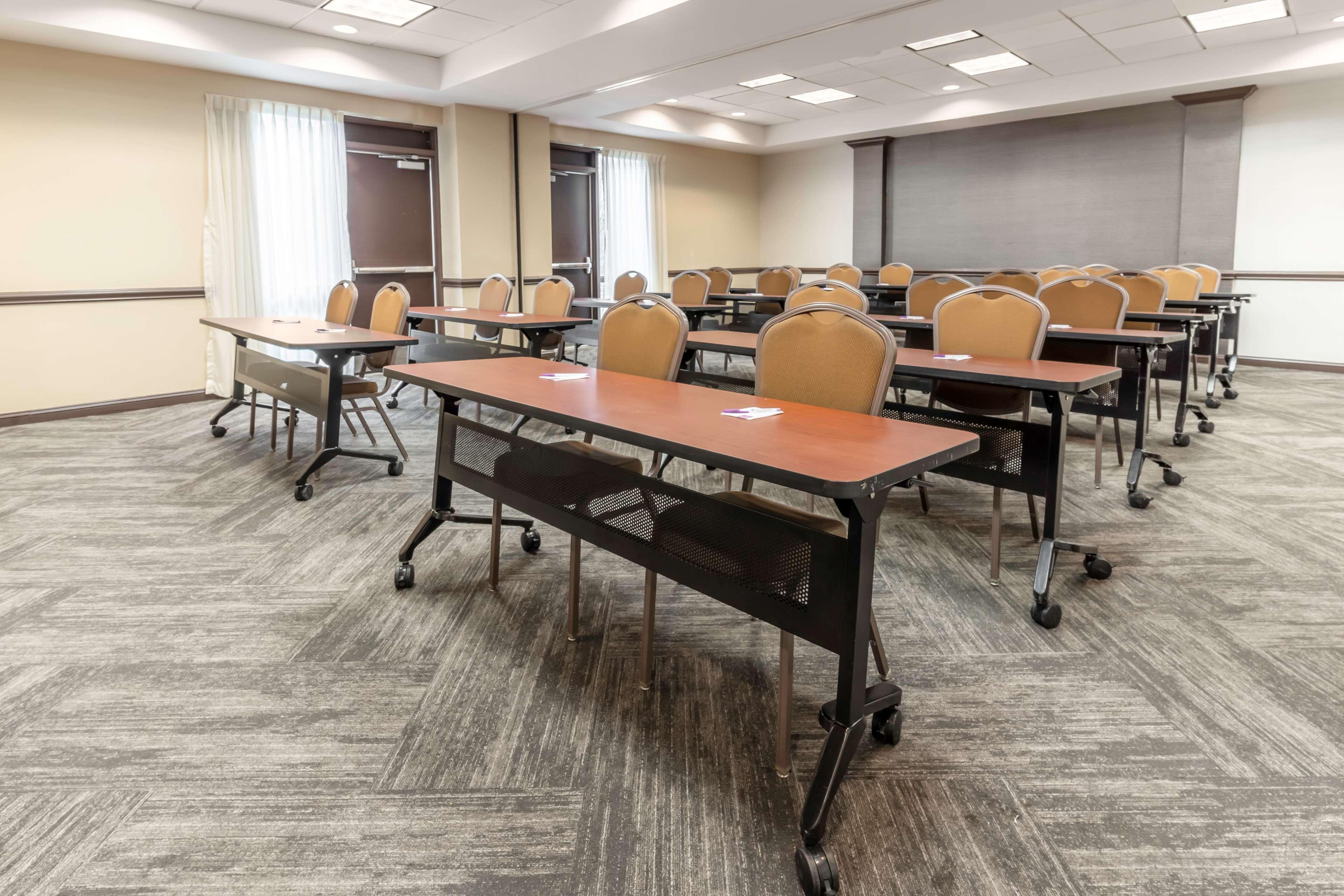 Hyatt Place Charlotte Airport Billy Graham Parkway מראה חיצוני תמונה
