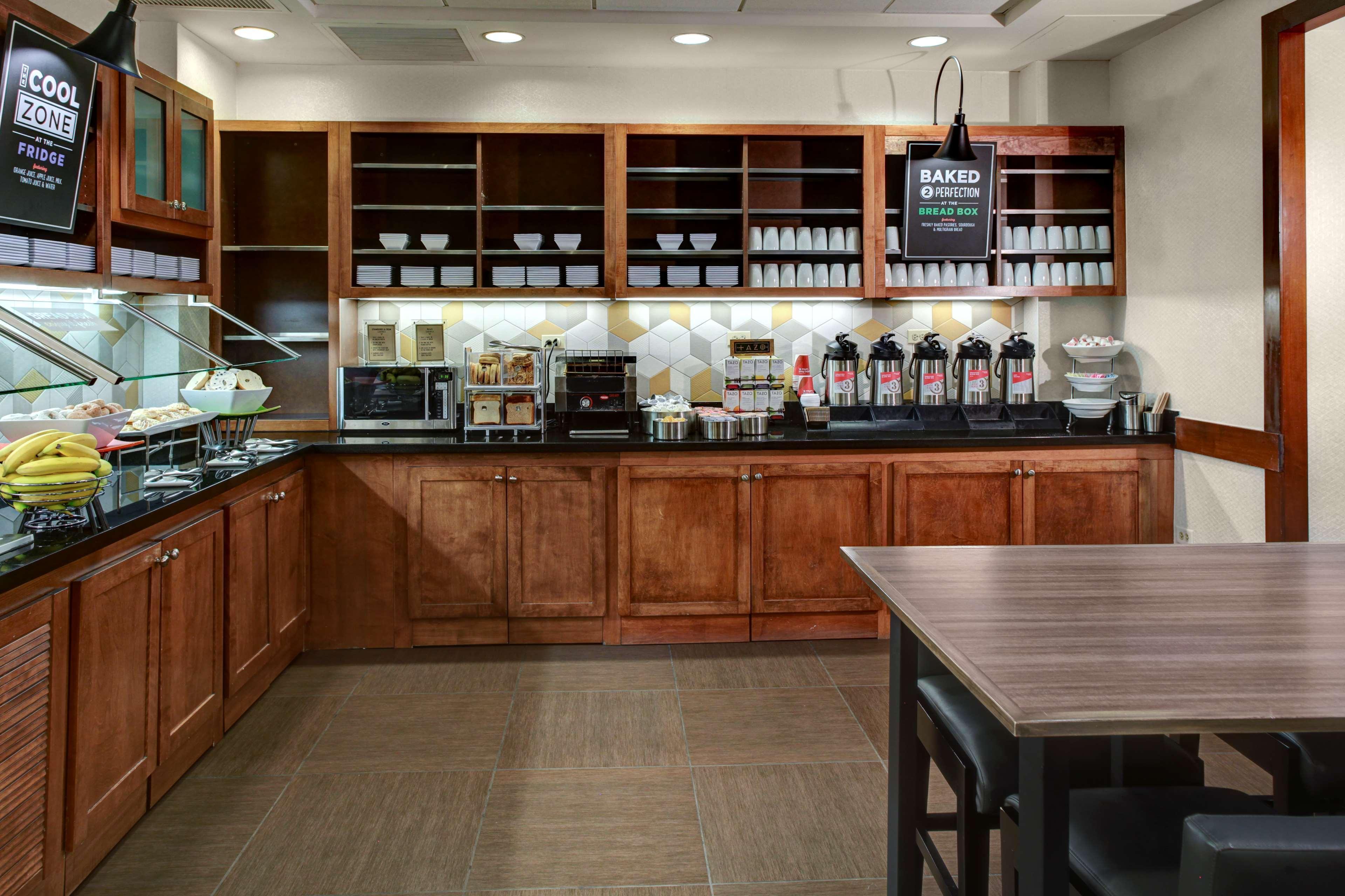 Hyatt Place Charlotte Airport Billy Graham Parkway מראה חיצוני תמונה