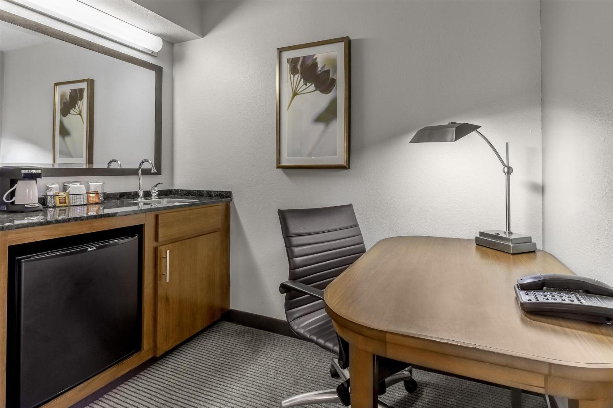 Hyatt Place Charlotte Airport Billy Graham Parkway מראה חיצוני תמונה
